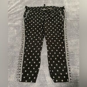 NWOT! Old Navy Black and White Patterned pants